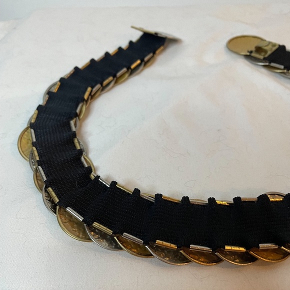 💕HOST PICK!! Vintage gold silver circle metallic chain belt! - Picture 10 of 10